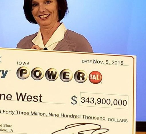 Woman Wins 350 Million Dollar Powerball Decides To Share New Wealth With Veterans Who Need It