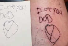 Dad whose little daughter died of cancer tattoos her last note on his body2a