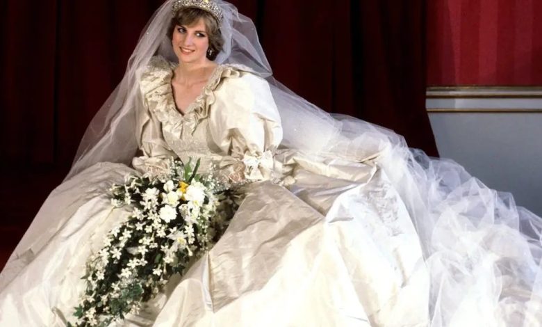 Princess Diana Wedding Dress Fea